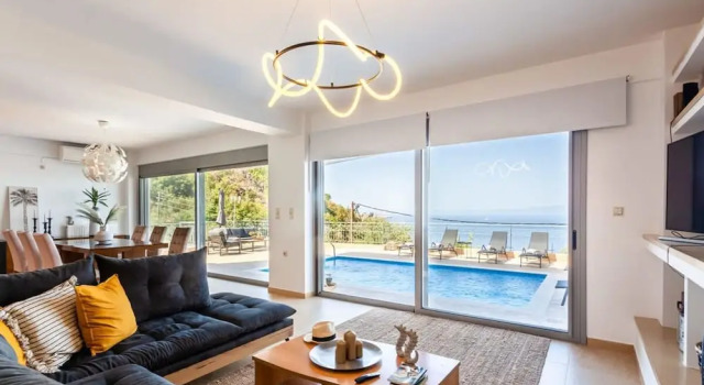 Aigli Luxury Villa - Seaview Panoramic Retreat, Prenota Villa Verga Kalamata Messenia