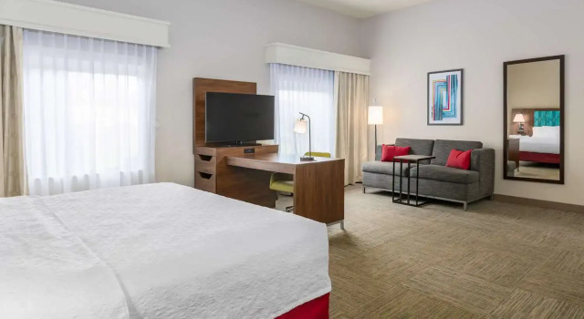 Люкс Hampton Inn & Suites Hartford-Manchester
