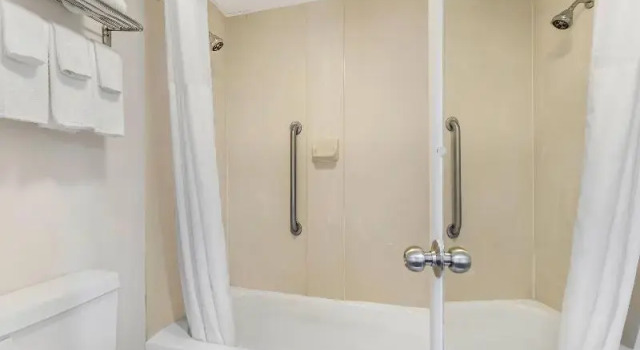 Шестиместный номер Standard Quality Inn & Suites Easley - Greenville