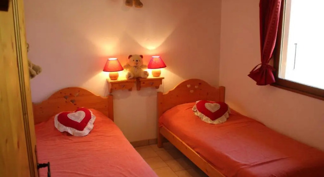 Appartement Valloire, 3 pièces, 6 personnes - FR-1-263-182, Забронировать Апартаменты/квартира Отели Валуар с парковкой, рядом с Горнолыжный курорт Валуар, Парковка