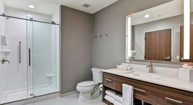 Двухместный люкс c 1 комнатой Home2 Suites By Hilton Bedford Dfw West
