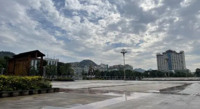 The Wu Yuetian Hotel, Rezerwuj Hotel Qiubei Yunnan