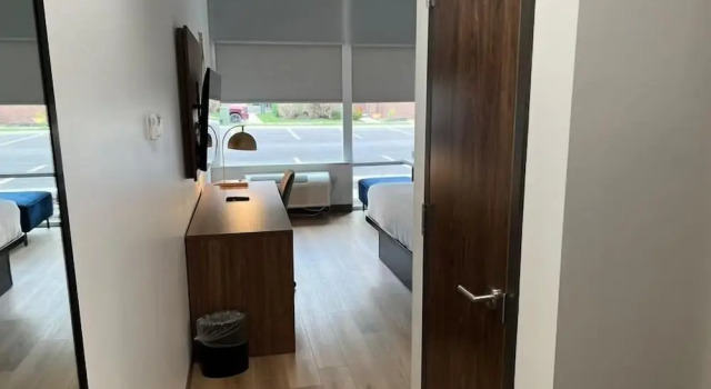 Четырёхместный номер Standard La Quinta Inn & Suites by Wyndham Manchester - Arnold AFB