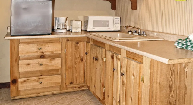 Standard Doppel Zimmer mit Flussblick Likely Lodge