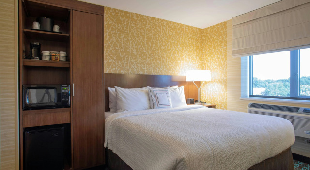 Fairfield Inn & Suites New York Queens/Fresh Meadows, จอง โรงแรม Bayside รัฐนิวยอร์ก