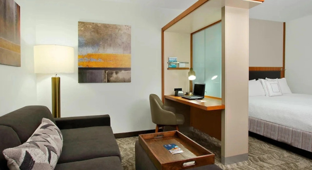 Sześcioosobowy suite SpringHill Suites by Marriott Madera
