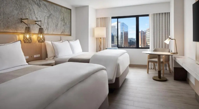 Четырёхместный номер Standard с видом на город The Westin DC Downtown