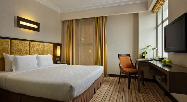 Номер Deluxe Silk Path Hotel Hanoi