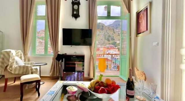 Athenas - Neoclassic Harbour View, Rezervovat Apartmán Symi 