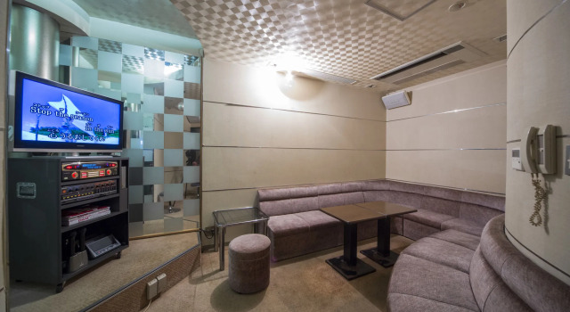 Katayamazu Onsen Kasuikyo, Rezerwuj Ośrodek wypoczynkowy Hotele w Ishikawa z basenem, Basen
