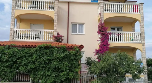 Maca - Seaview & Private Parking - A2