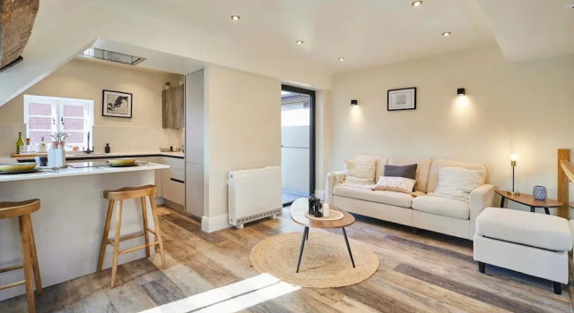 Апартаменты Host Stay Apartment 6 Vinegar House