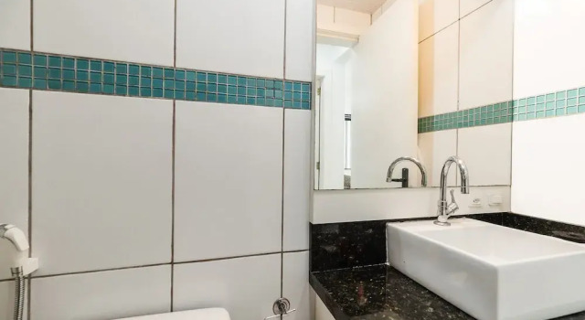 Apt 400m fr Beach Close to Rest. n Markets Cev1106