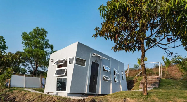 SaffronStays The Twist - Wonderful Tiny waterfront home for couples