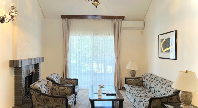 Люкс Royal HOLIDAY VILLA Hotel & Resort KARUIZAWA