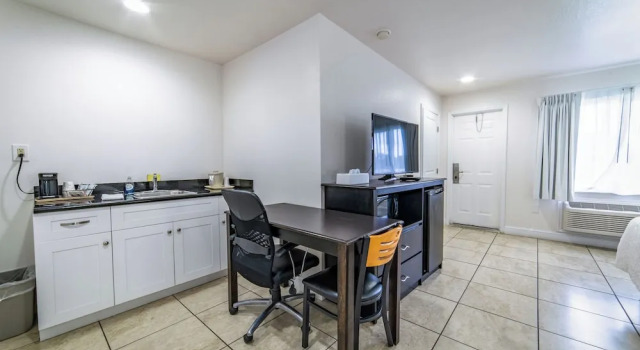Четырёхместный номер Standard Цокольный этаж Everglades City Motel - Everglades Adventures Inn