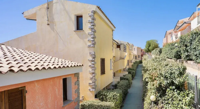 Residence with swimming- pool in Badesi