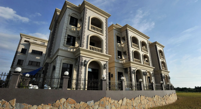 Milan Yilan, Rezervovat Hotel Yilan Čína