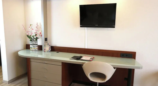 Трёхместный номер Classic Hotel Avenue Altenfurt