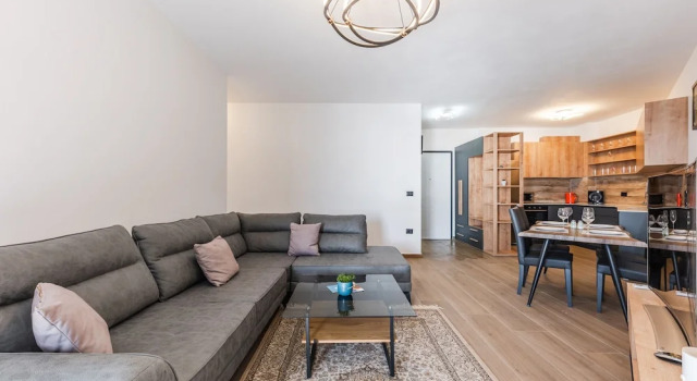 White Hill Suite by PS, Rezerwuj Apartament Hotele w Durres County z parkingiem, Parking