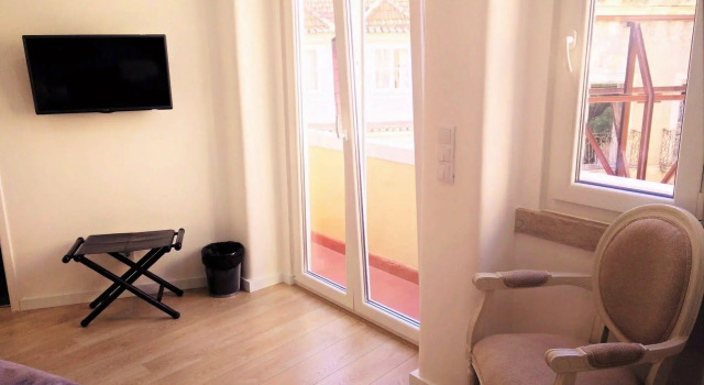 Lisbon Terrace Suites - Guest House, Забронировать Гостевой дом Отели в центре Санту-Антониу, в центре, Парковка