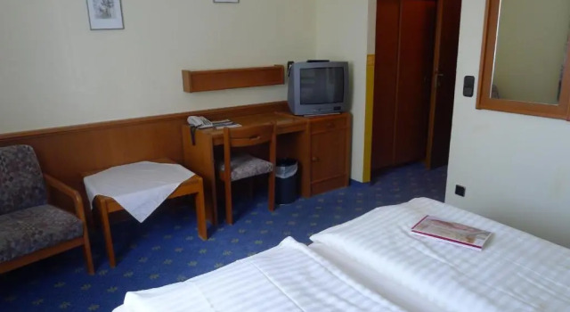 Двухместный номер Standard Hotel Restaurant Böck "Roter Hahn"