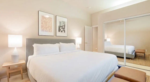 Кровать в общем номере Casa Palmera by Avantstay Entertainer's Oasis w/ Guesthouse