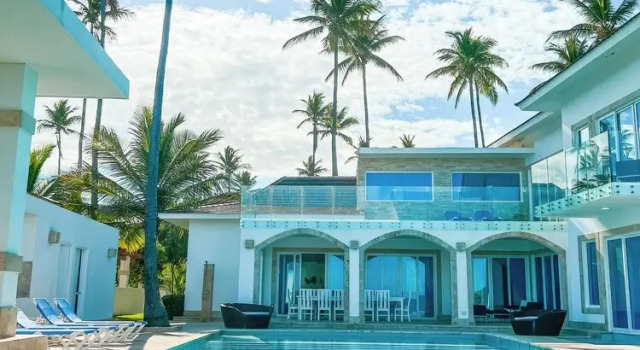 Люкс Deluxe Peninsula Esmeralda Luxury Hotel & Villas