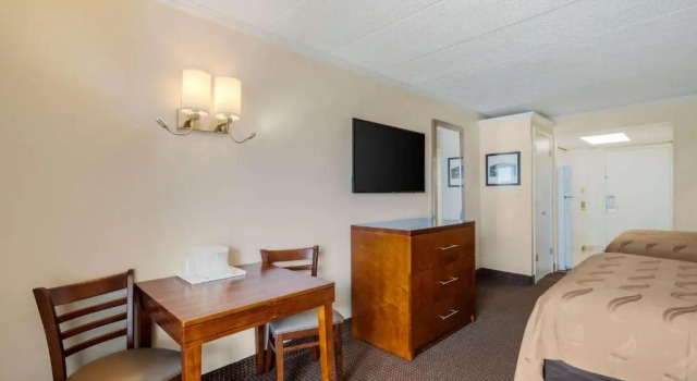 Люкс Quality Inn & Suites Ocean City Fenwick