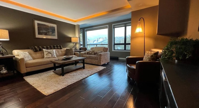 Номер Standard с 3 комнатами DELUXE SLOPESIDE Condo with 4th FLOOR VIEWS, Elevator and Underground Parking at Canyon Lodge (1849 Condos 409) by RedAwning