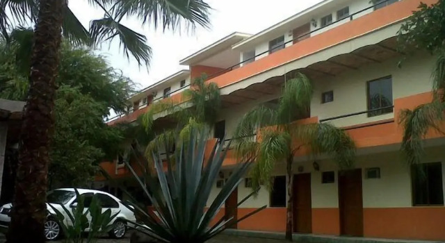 Hotel Real Tequila, Rezerwuj Hotel Hotele w Tequila z parkingiem, Parking