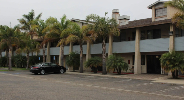 O'Cairns Inn and Suites, Rezerwuj Mini-hotel Lompoc Central Coast California