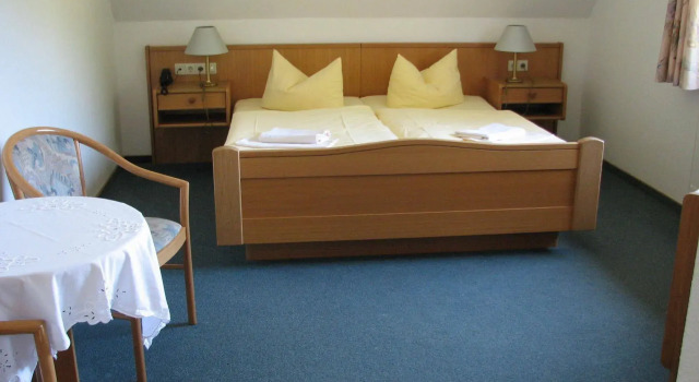 Hotel Moritzdorf, Забронировать Отель Отели Остзебад-Зеллин 3 звезды, рядом с Ruderfähre Moritzdorf, 3*