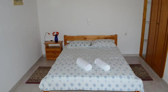 Апартаменты Theodore Apartments