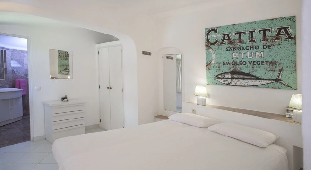 1 Bed Flat - Sleeps 2 - Pool - Parking - Wifi, Rezervovat Apartmán Luz Albufeira