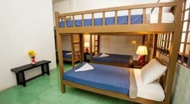 Кровать в общем номере Base Villa Phnom Penh - Hostel