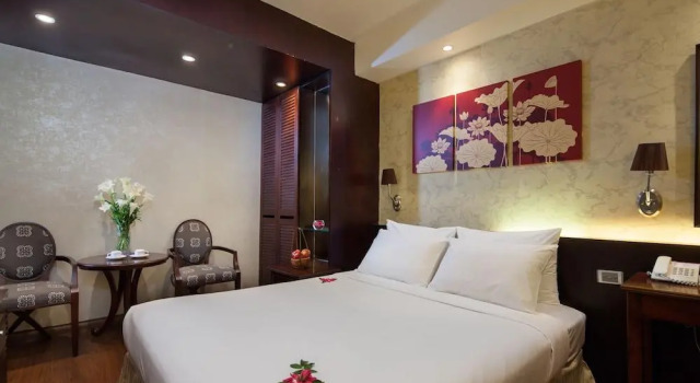 Rising Dragon Haven Hotel