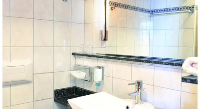 Одноместный номер Standard с балконом Dappers Hotel Spa Genuss