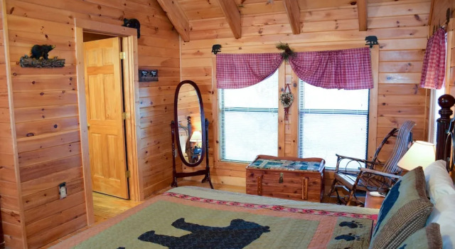 BEAR'S VIEW - 2 Br Cabin, Забронировать Дом для отпуска Гатлинберг Great Smoky Mountains National Park