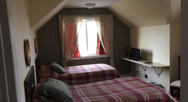 Skyview Inn, Book Hotel Beiseker Southern Alberta