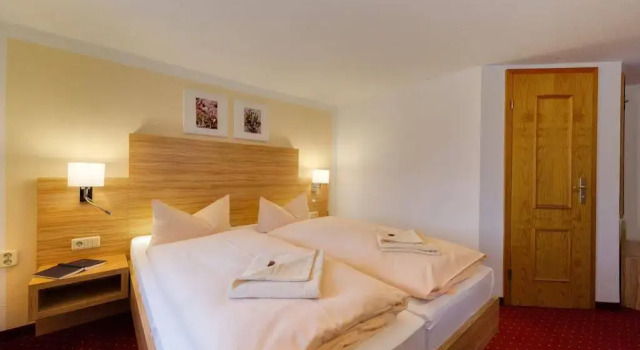Hotel Dachsbaude & Kammbaude, Rezerwuj Hotel Neuhausen Ore Mountains