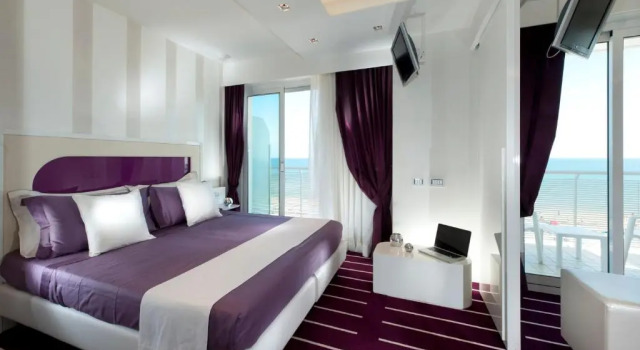Полулюкс seafront Hotel Kursaal