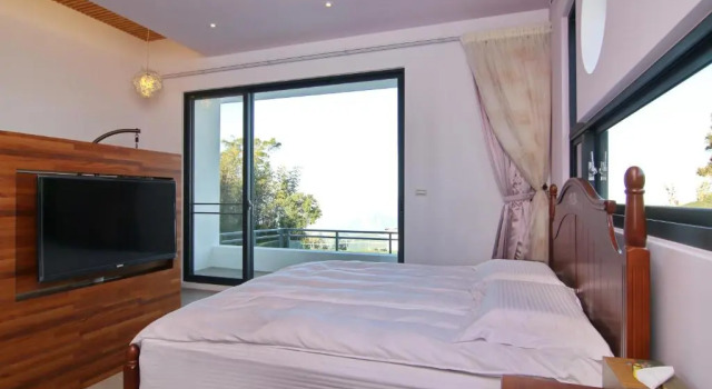 Двухместный номер Superior с балконом Alishan B&B Yunmingi Aliscenery
