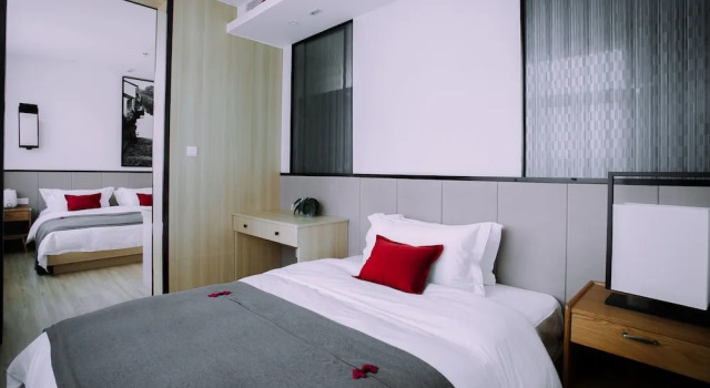 Номер Comfort Floral Hotel Wuzhen Linshuige