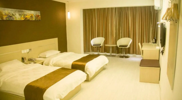 Двухместный номер Superior Thank Inn Chain Hotel Jiangsu Huaian Lianshui Gaogou Town No.1 Street