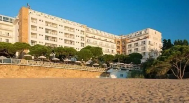 Vintage Holiday Home in Platja d'Aro with Swimming Pool, Book Hotel Castell-Platja d'Aro Girona