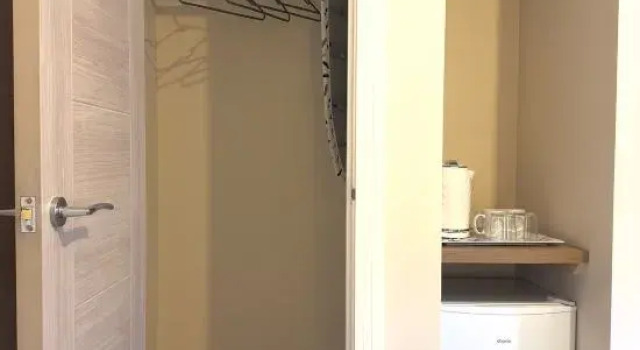Spacious Family Retreat with Double & Single Bed, Забронировать Отель Отели Борнмута 3 звезды, рядом с Пирс Борнмута, 3*