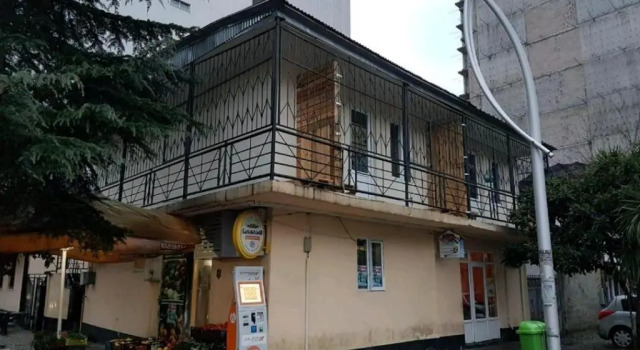 Enjoy The Hostel, Забронировать Хостел Хостелы Батуми, рядом с Фонтан Нептуна, Хостел