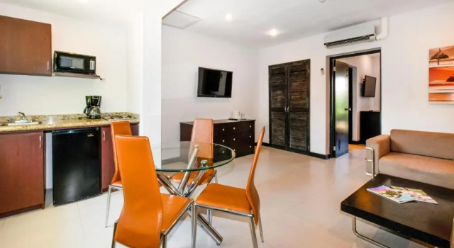 Люкс Отель Voco Surfside Aruba 