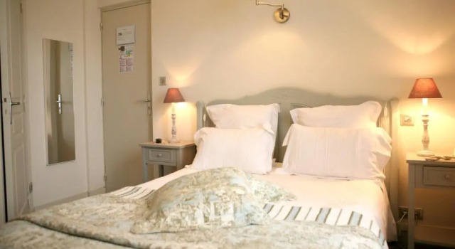 CitHotel La Villa Julia, Забронировать Отель Агон-Кутенвиль 